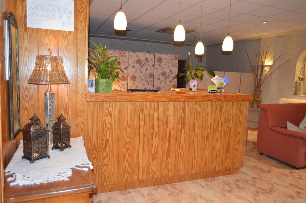 Hostal El Retiro Almoradi Ngoại thất bức ảnh